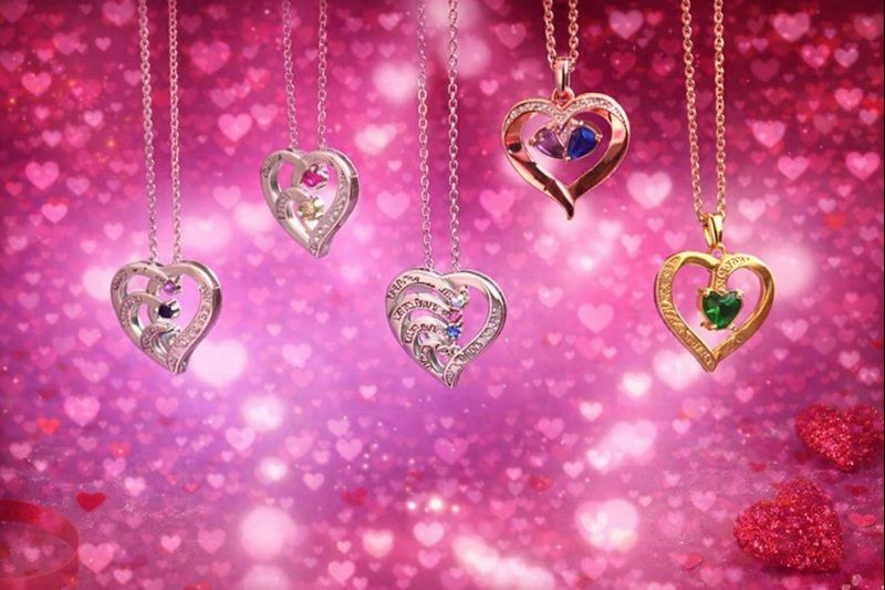 EAF6601 Struggling to Find a Heartfelt Gift That Says "I Love You" Forever? Unlock the Magic of the Best Easycosy Custom Name Necklace!